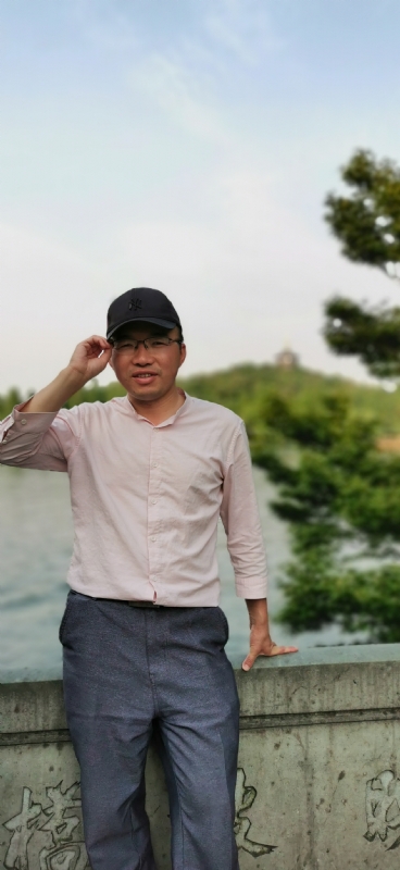 大叔有点忙的第三张照片--遵义残疾人相亲网